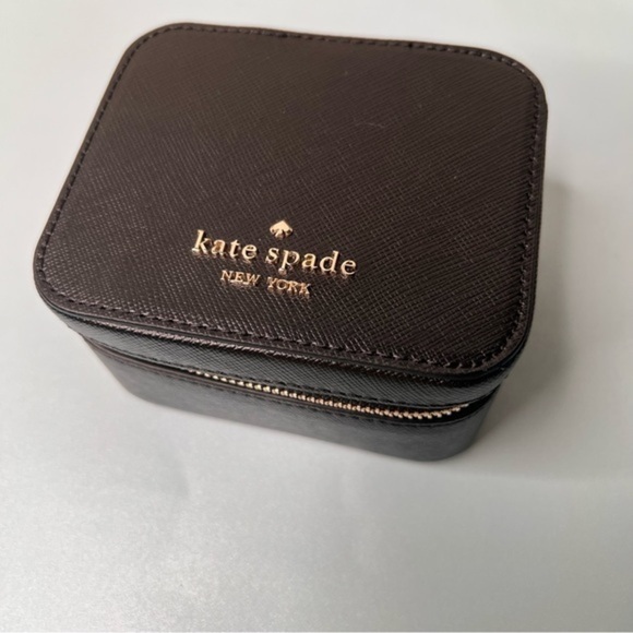 Kate Spade Staci Saffiano Leather Travel Jewelry Box, Black NWT - Picture 3 of 9